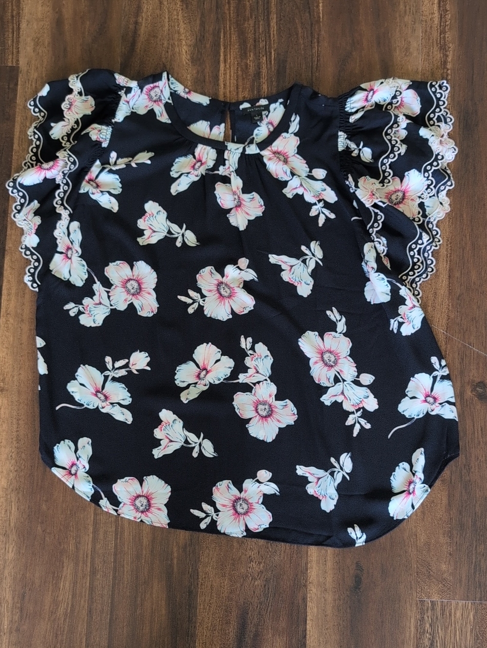 Ann Taylor Floral Flutter-Sleeve Blouse with Pink & Cream Blooms